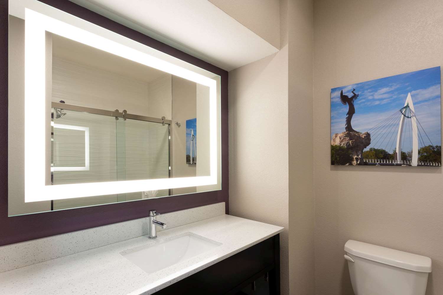 La Quinta Inn & Suites by Wyndham Wichita Airport 53/56