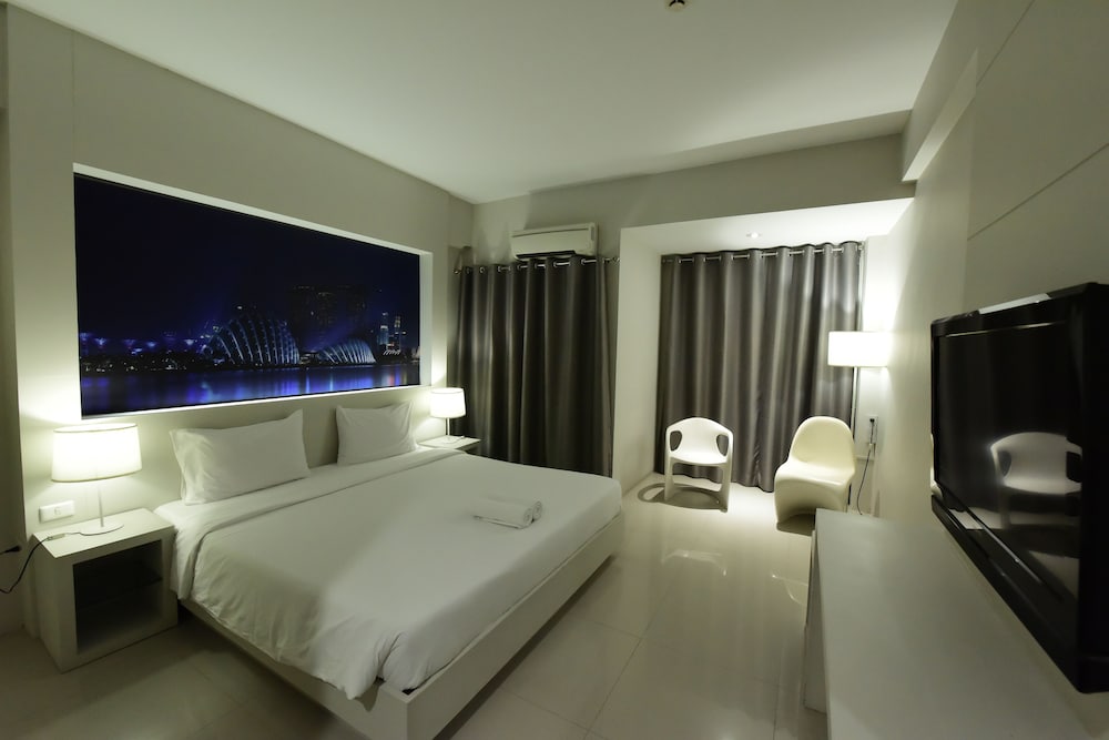 Trendy Hotel 16/44