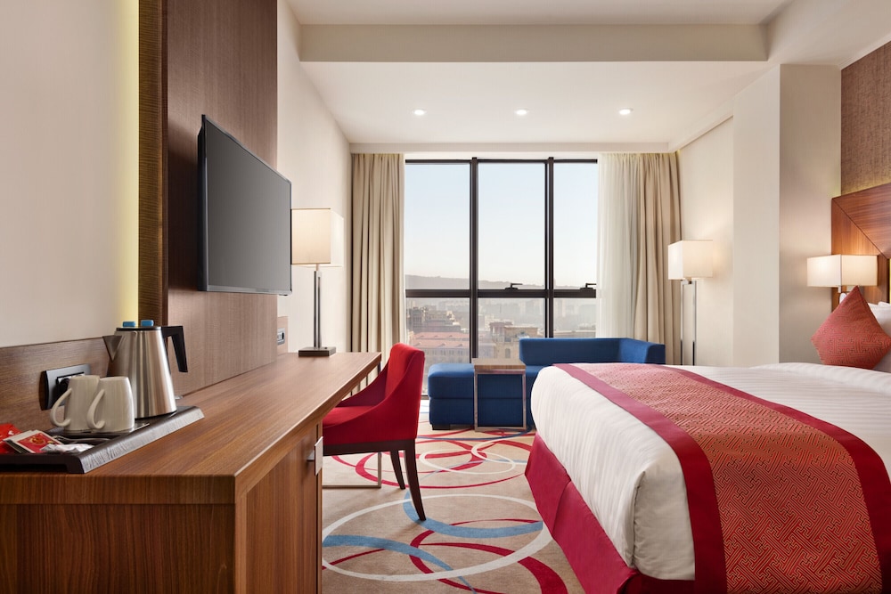 Ramada Hotel and Suites by Wyndham Yerevan 21/45