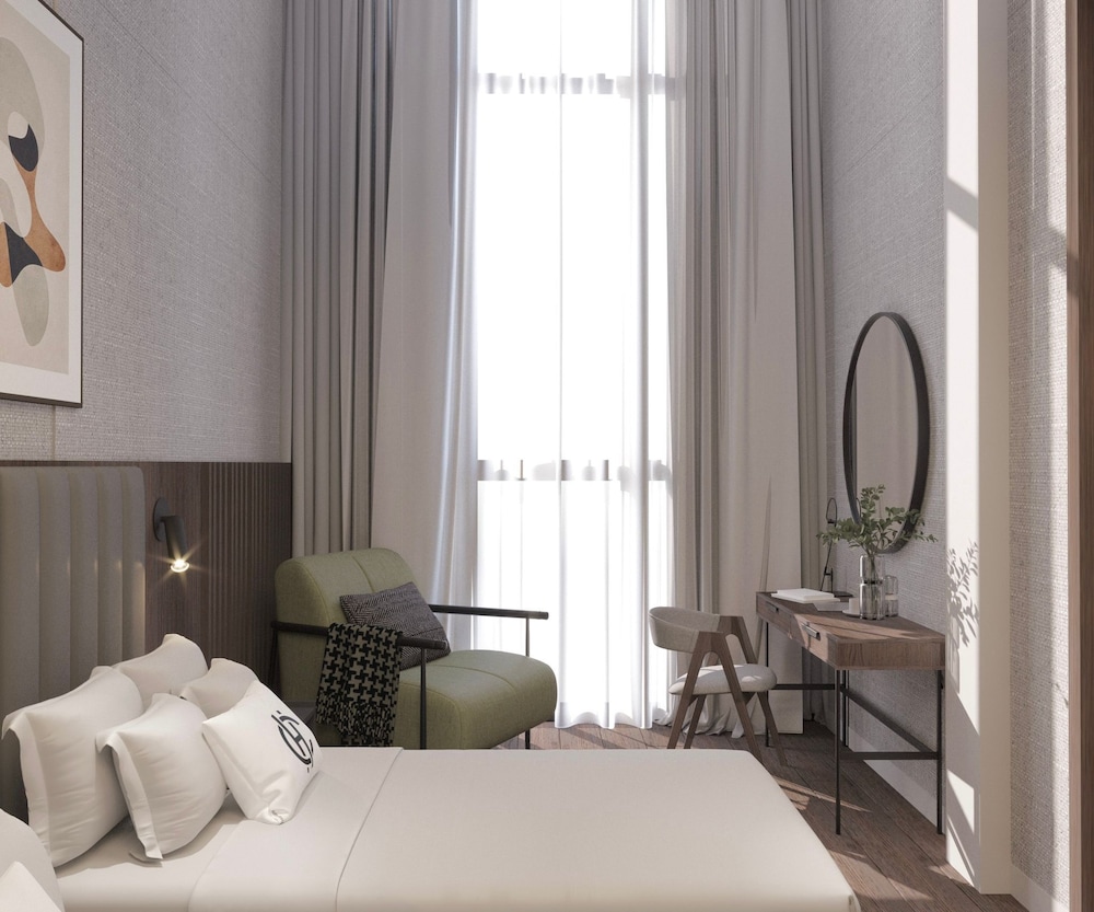 ROOM, DOUBLE OR TWIN BED