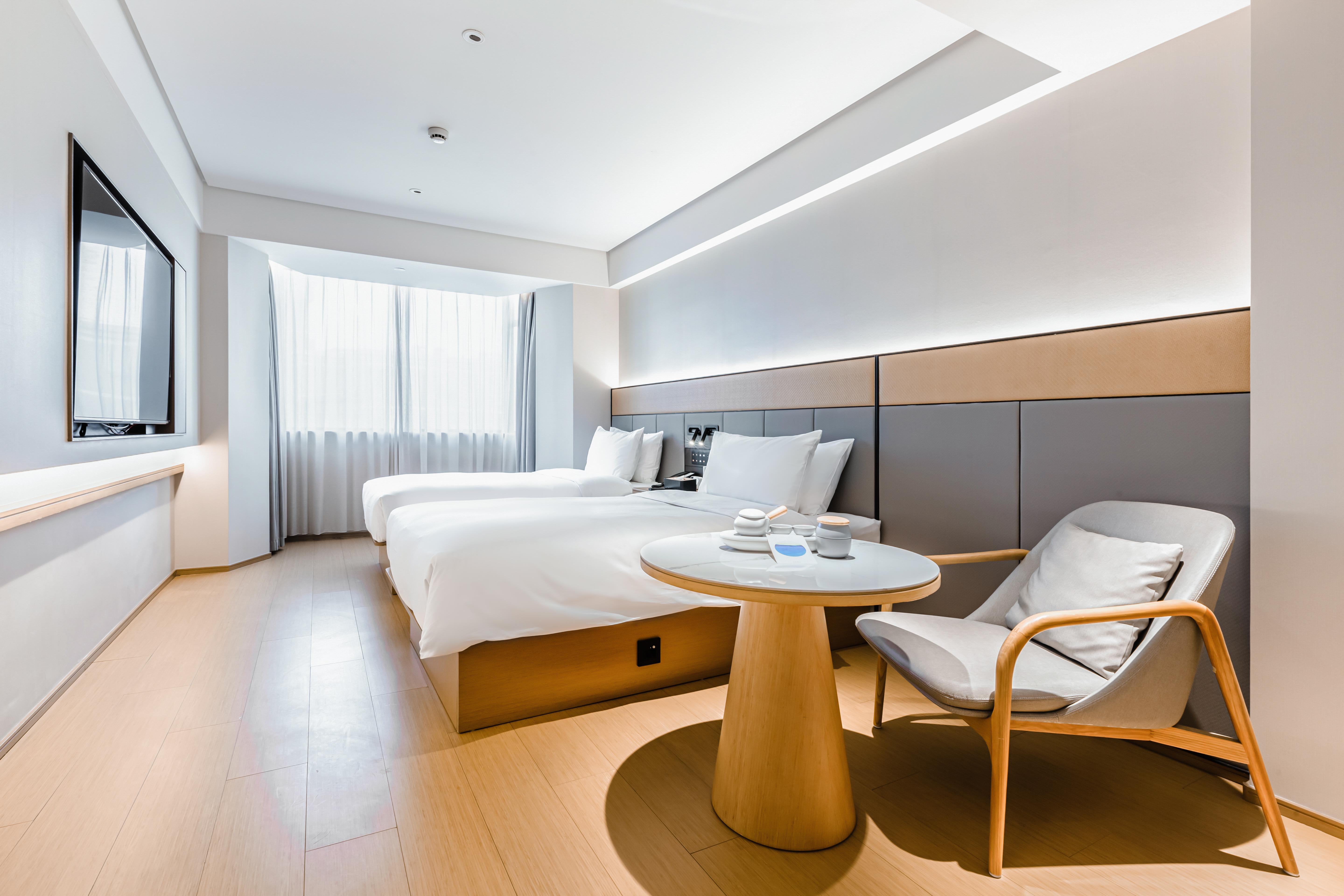 Ji Hotel (Shanghai Lujiabang Road Metro Station) 20/37