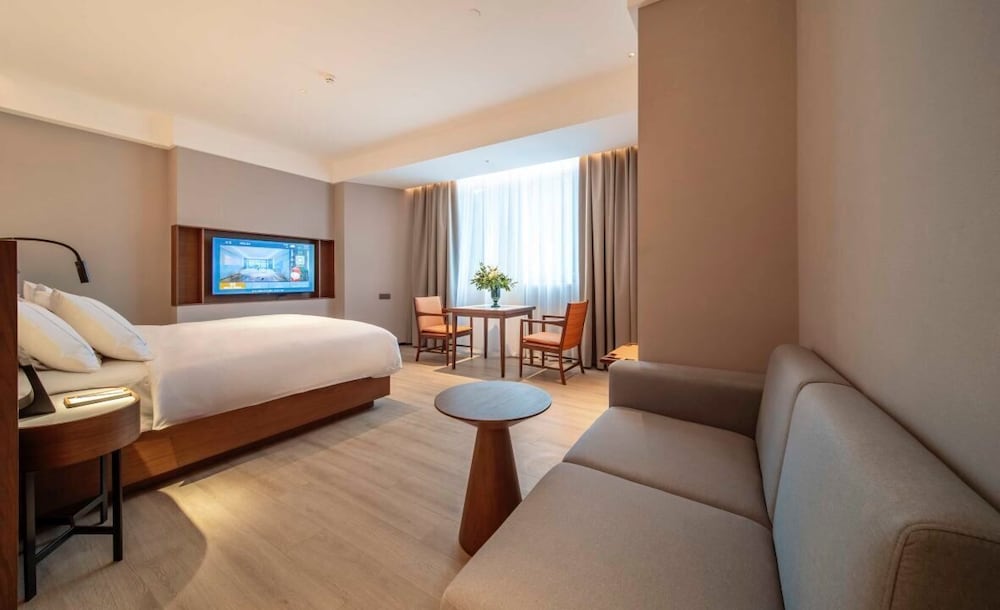 UrCove by Hyatt Chengdu Wenshufang Chunxi Road 17/50