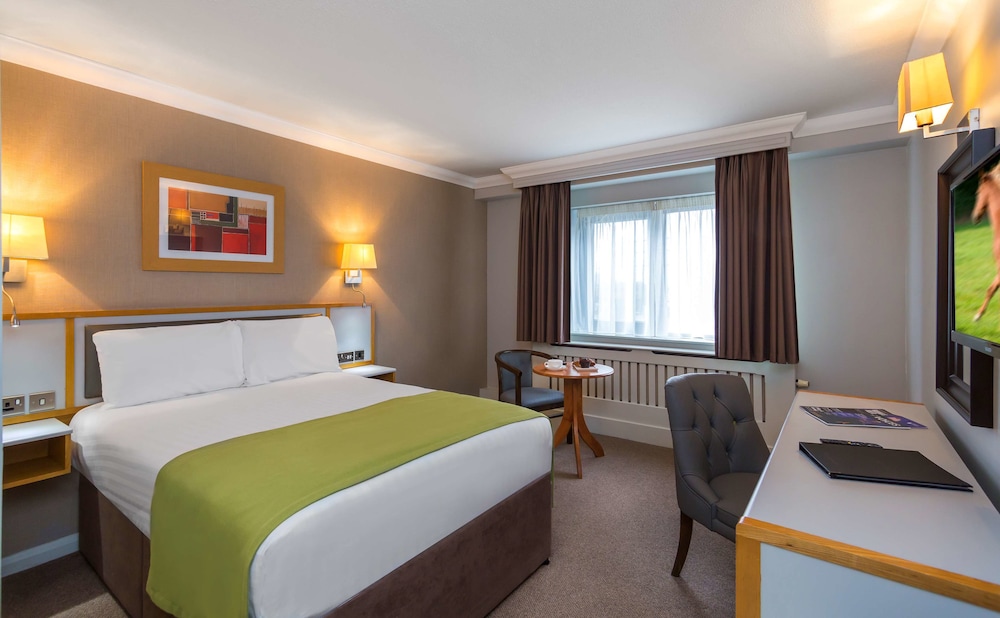Limerick City Hotel 14/72
