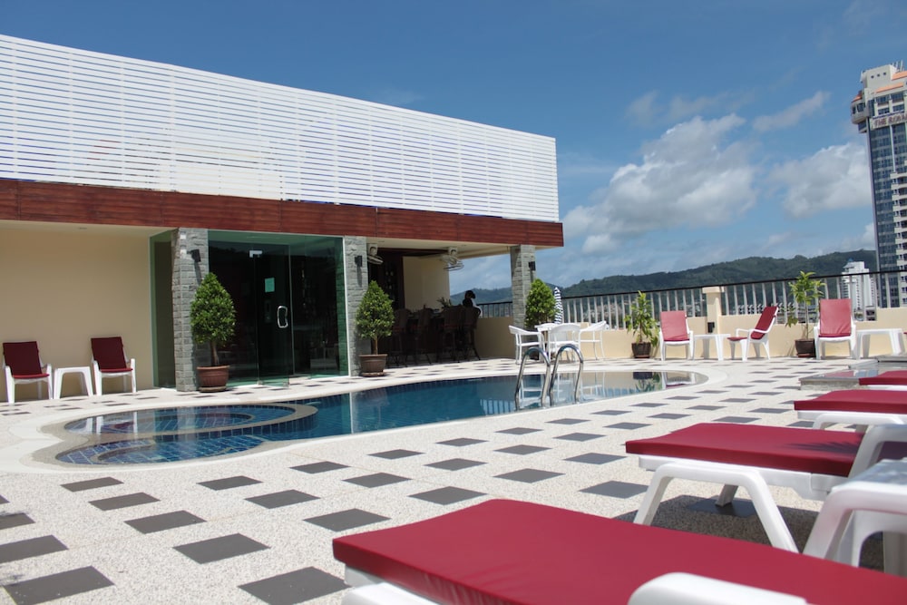 Patong Hemingways Hotel 42/44