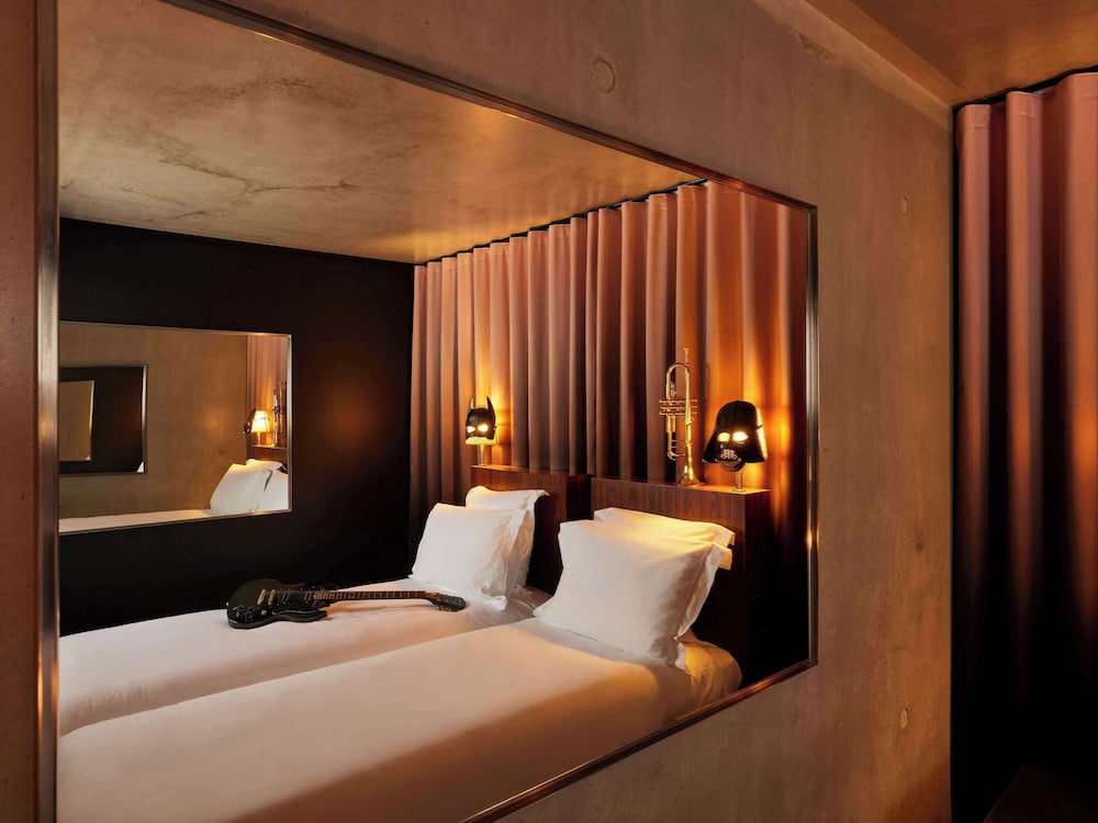 MAMA, MEDIUM, TWIN BEDS