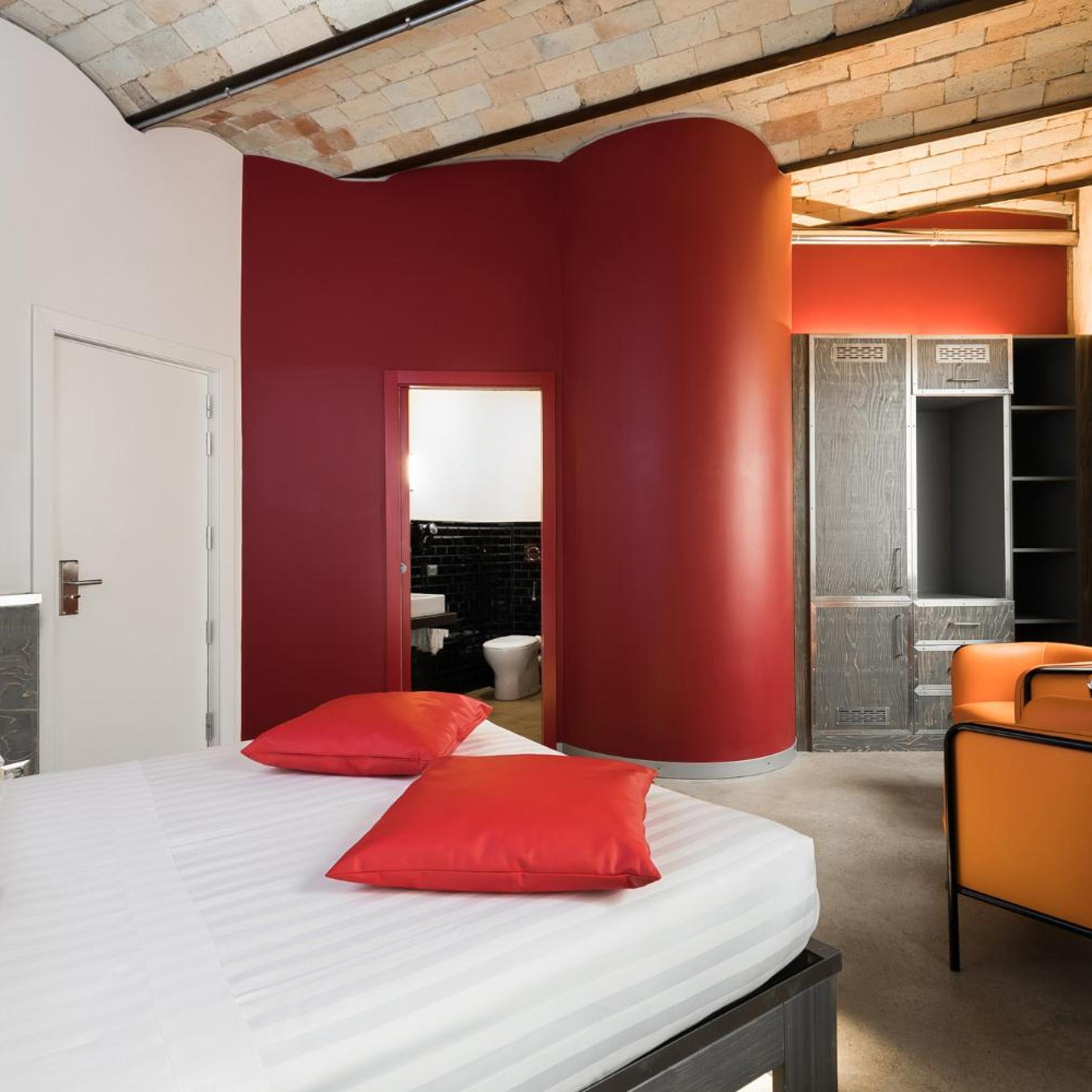 Design, Comfort, Double or Twin Bed