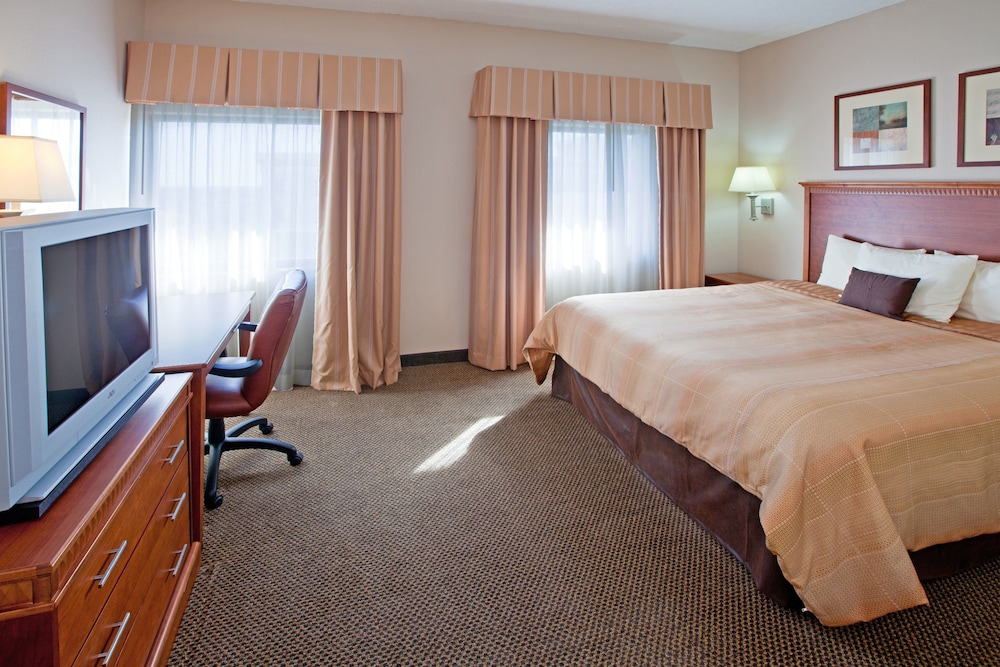 Candlewood Suites Indianapolis Downtown Medical District 13/73