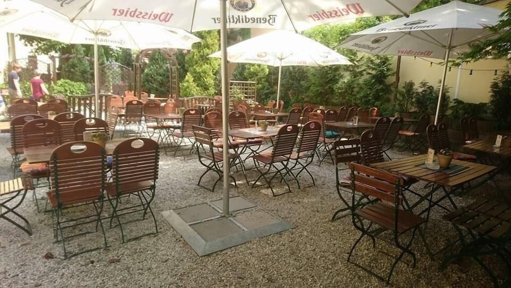 Hotel & Restaurant Klosterhof 40/57