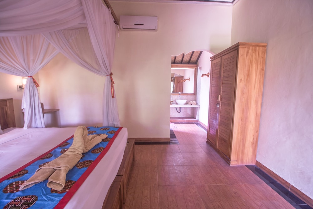 Trijaya Guest House 38/72