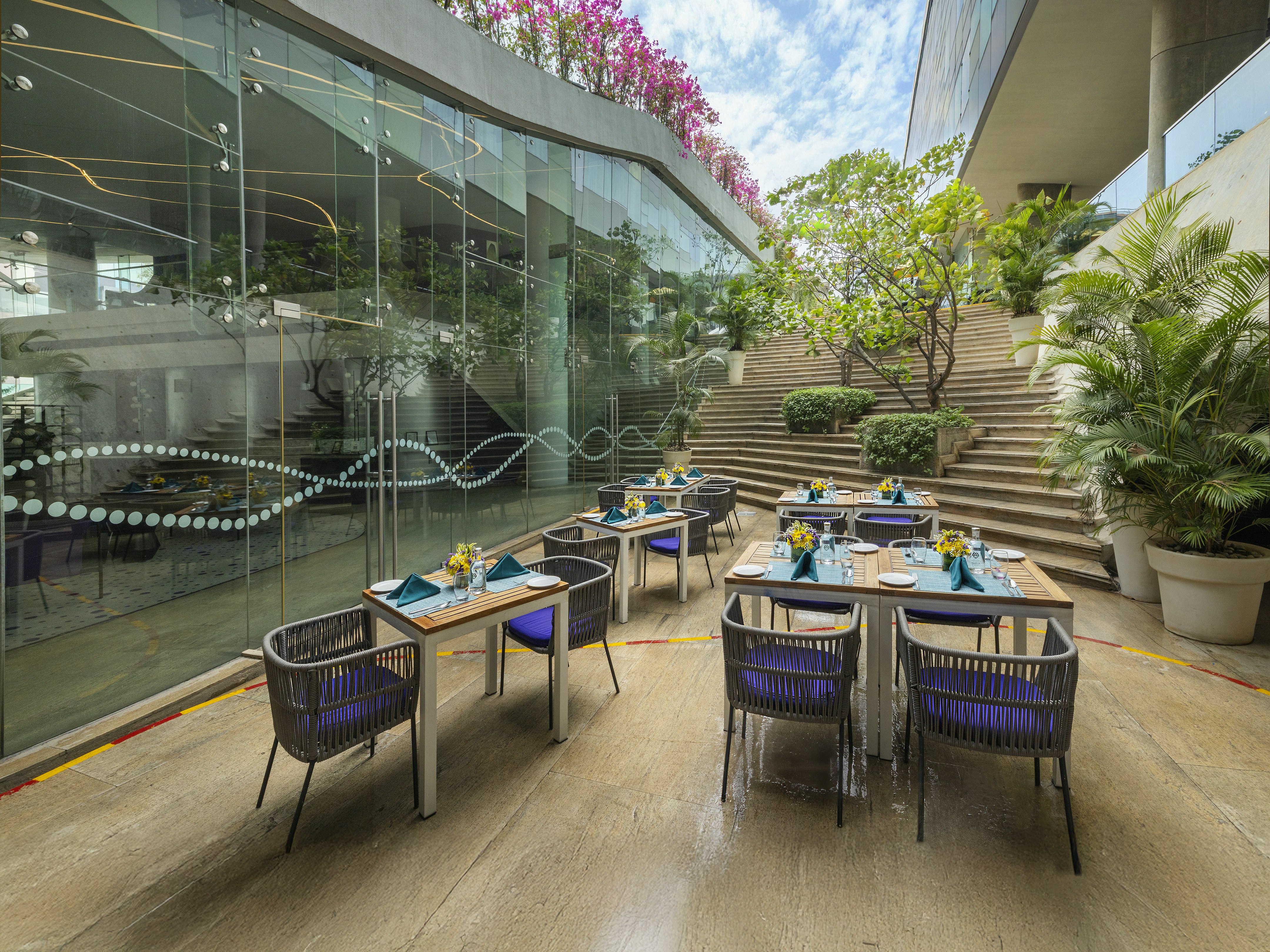 Vivanta Bengaluru Whitefield 74/82