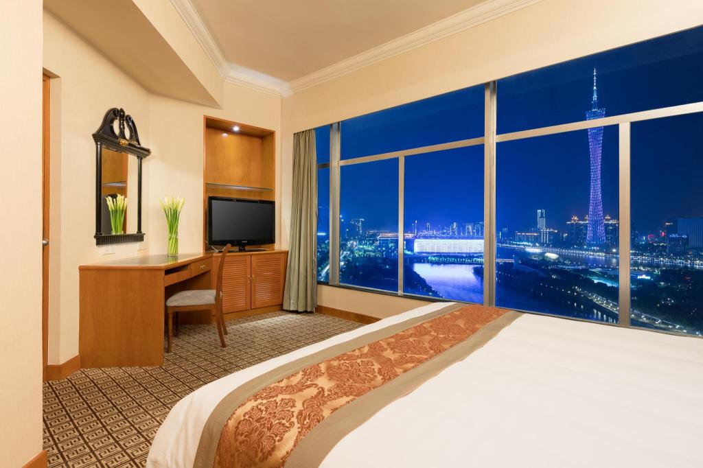 Tower, Suite, King Bed