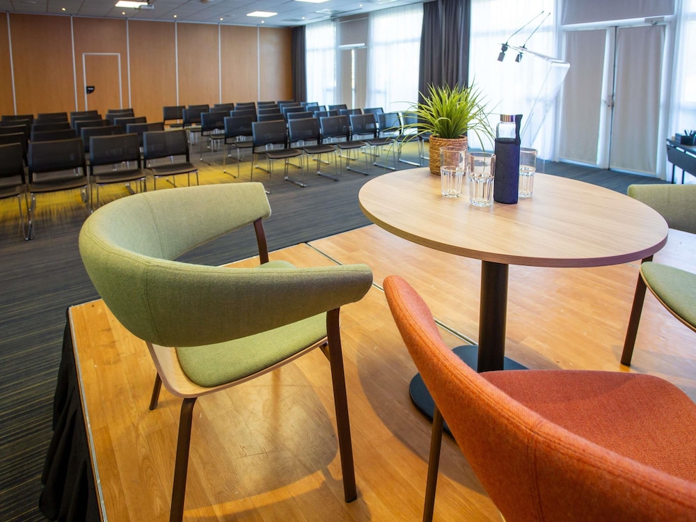 NOVOTEL BOURGES 32/49