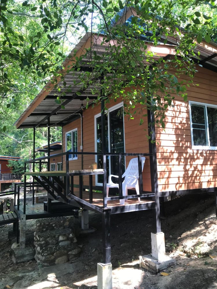 Koh Chang Resort Ranong 14/50
