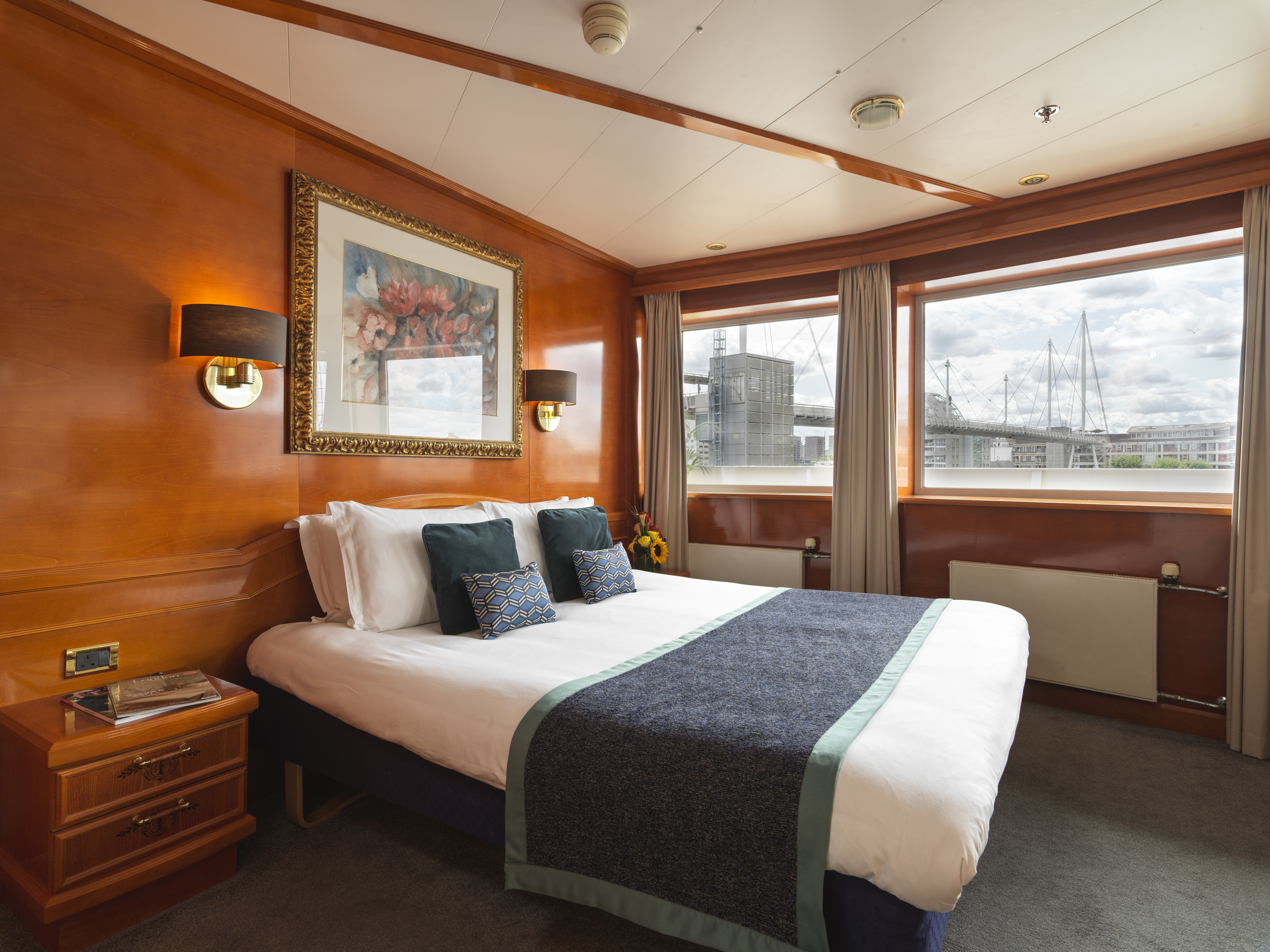 Yacht, Executive, Suite, Pool View