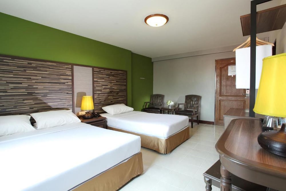 Rambuttri Village Inn Plaza 18/69