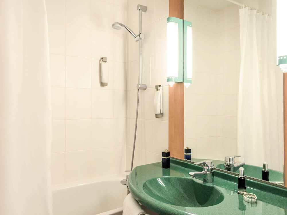 Ibis Porte De Bercy 69/69