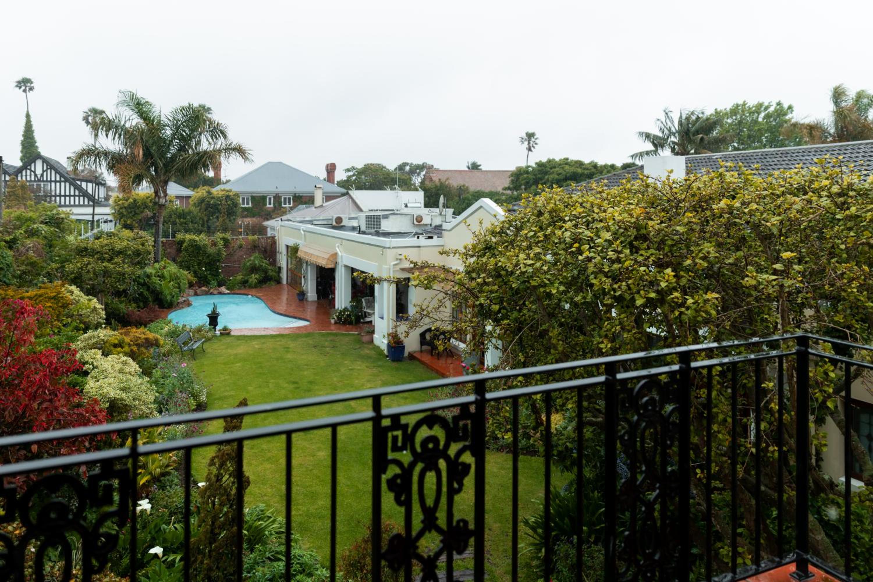 Lemon Tree Lane Guest House 13/15