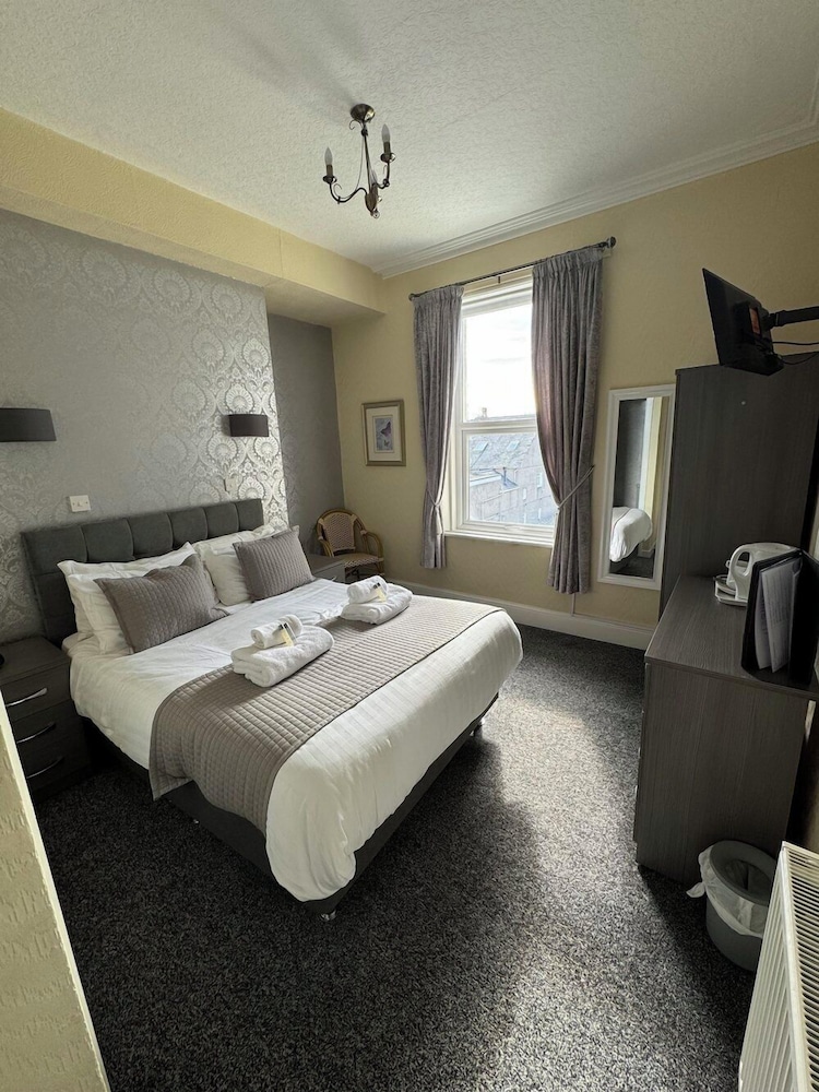 The Winchmore Hotel 11/46
