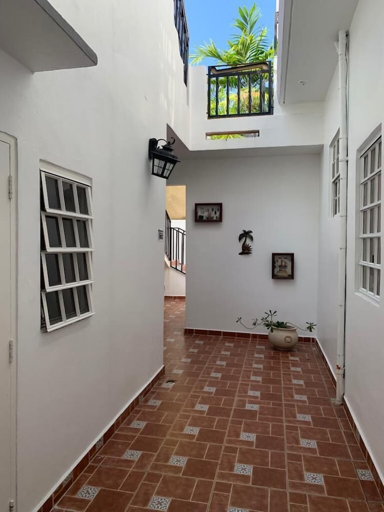 Placid Suites (ex. HM Suites) 8/50