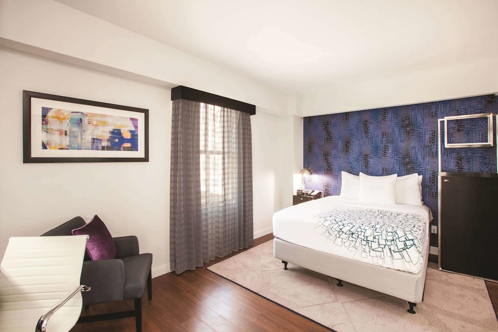 Holiday Inn Express - Dallas Downtown, an IHG Hotel 21/73