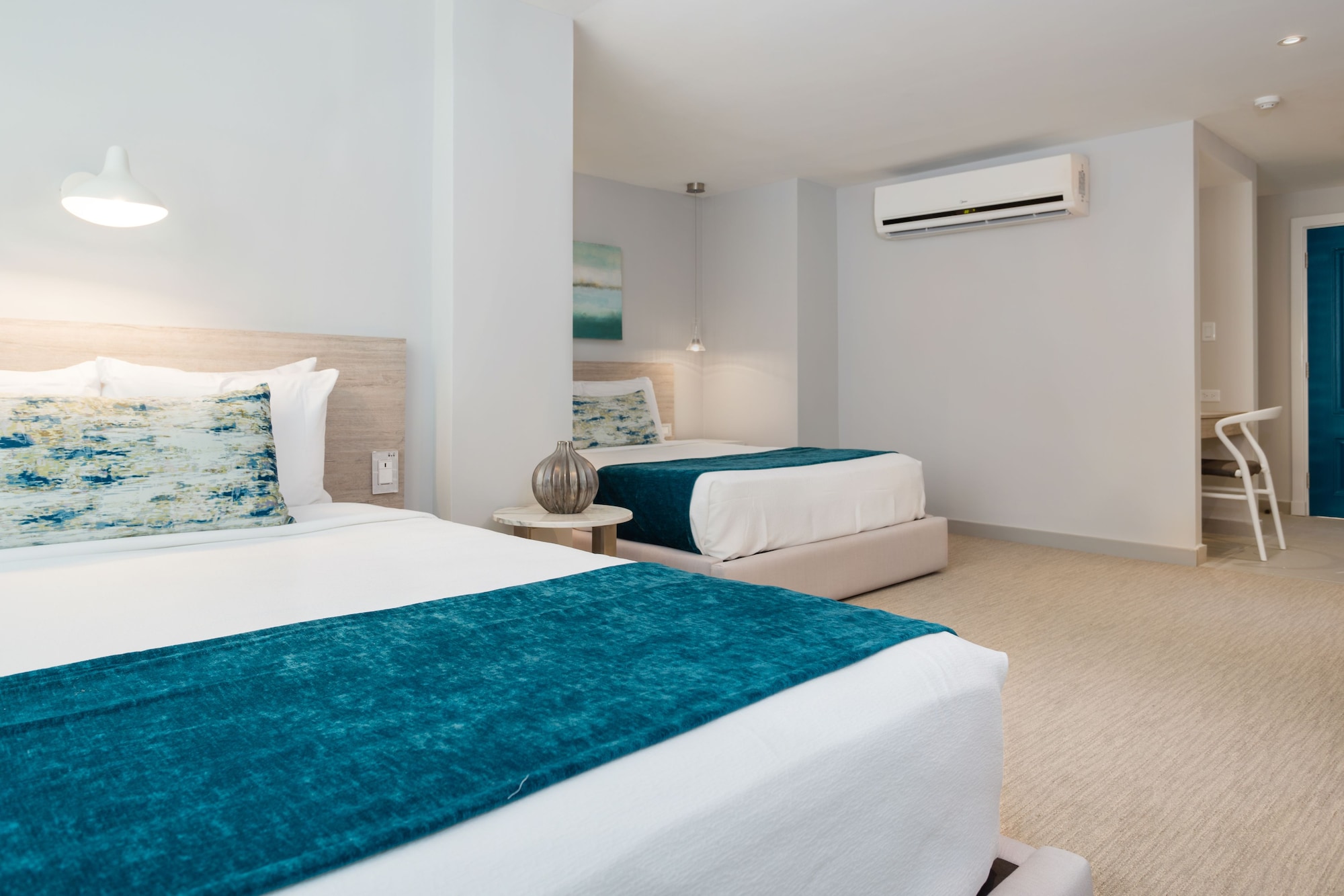PREMIUM, 2 QUEEN BEDS, PARK VIEW