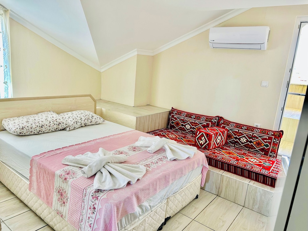Karaca Apart 8/50