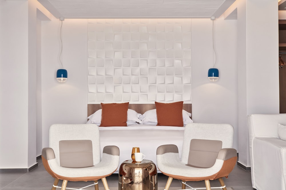 Myconian Korali Relais and Chateaux 70/78