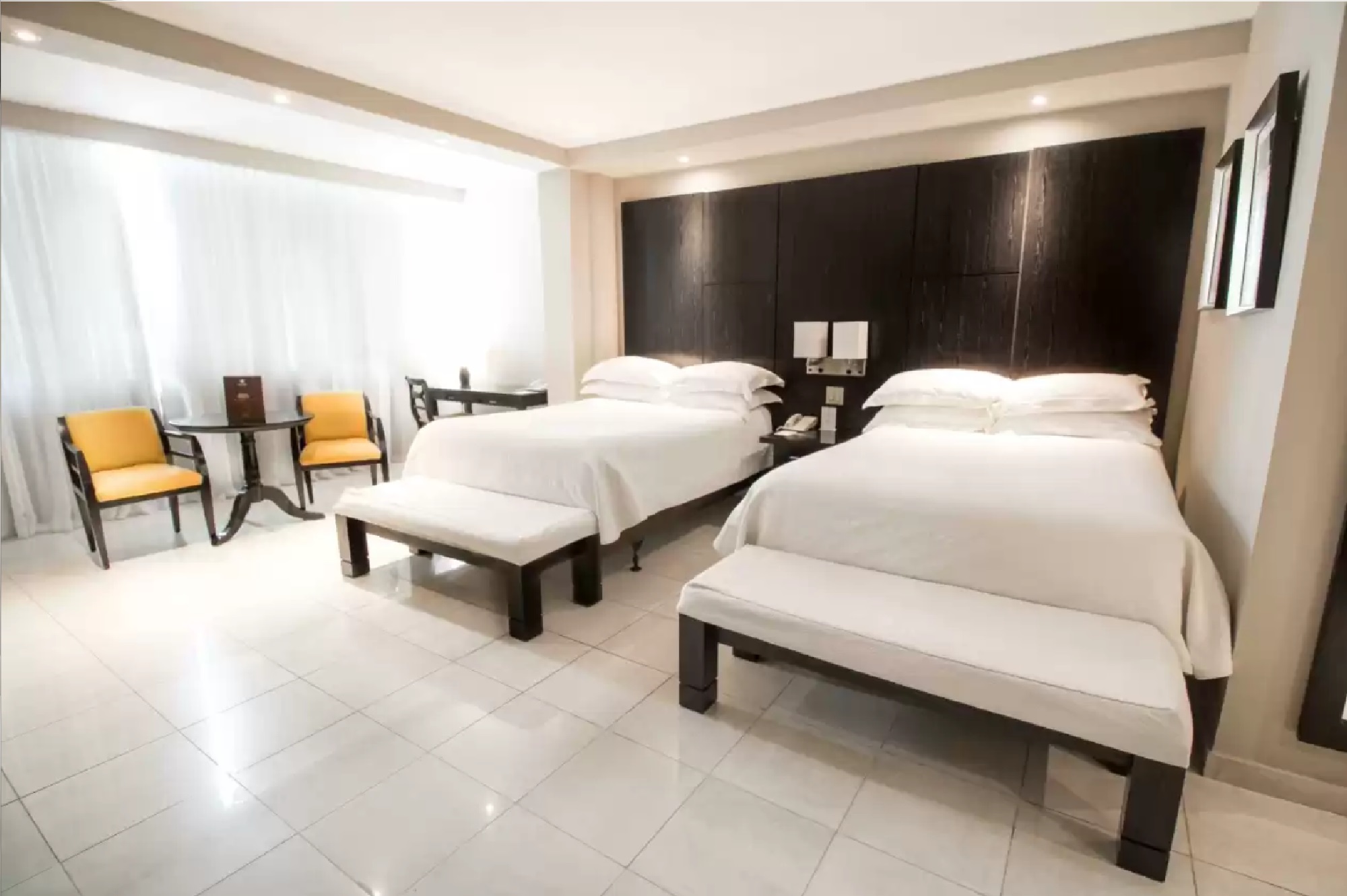 Suite, 2 Double Beds