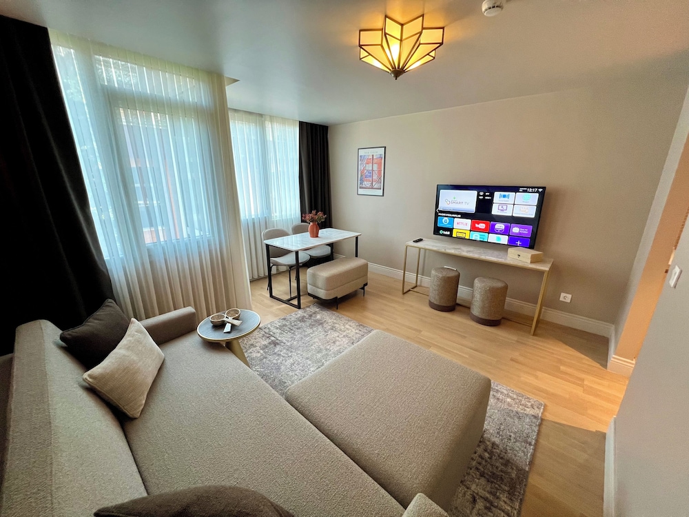 Weingart Suites Hotel 37/58