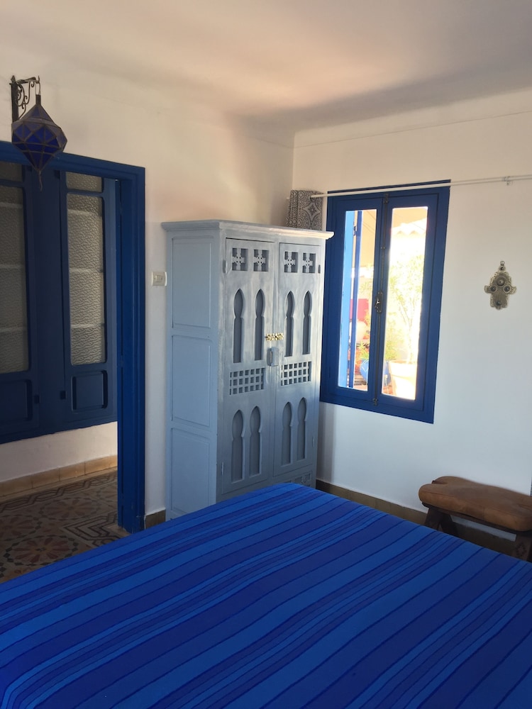 RIAD A LA BELLE ETOILE 32/83