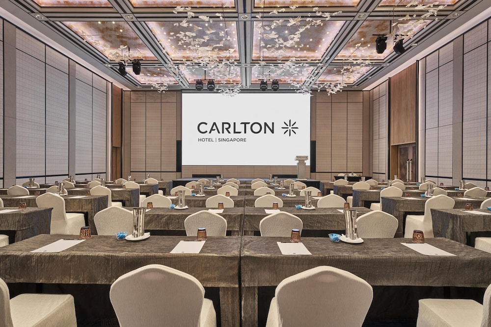 Carlton Hotel Singapore 38/46