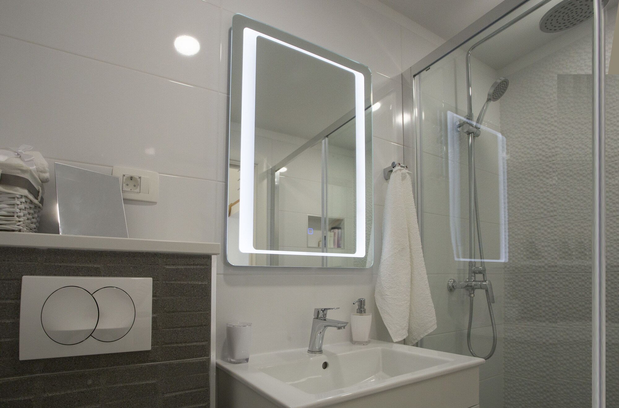 Deluxe, Queen Bed, Shared Terrace، Central Old Town Rooms 10/10