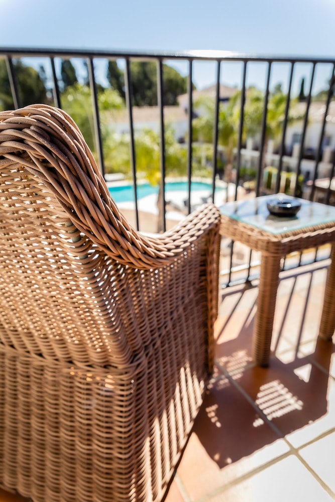 Paloma Blanca Boutique Hotel 43/50