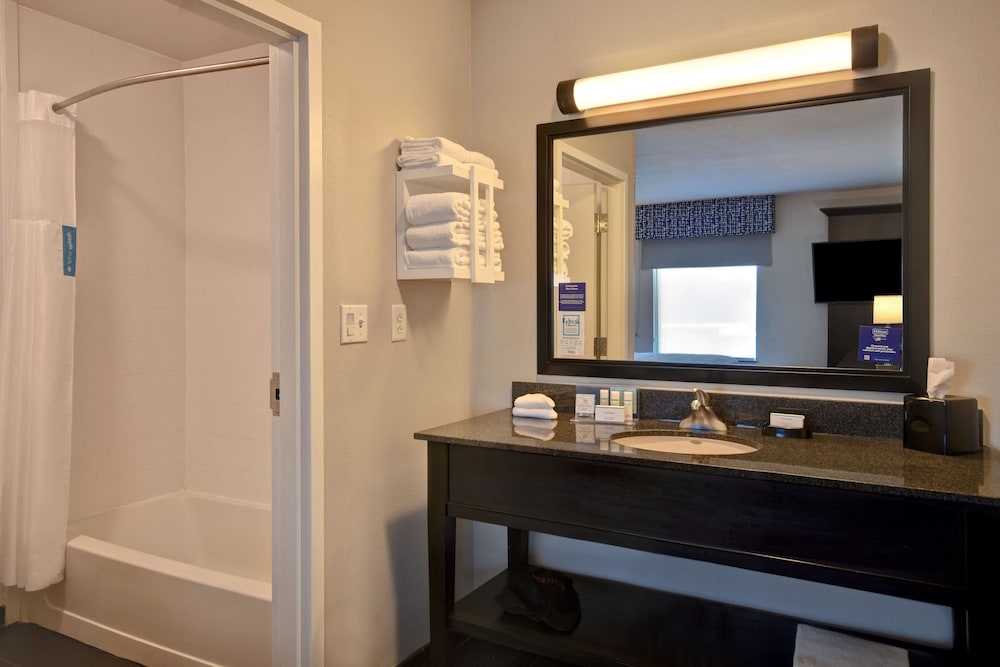 Hampton Inn & Suites Columbia South Fort Meade Area 12/45