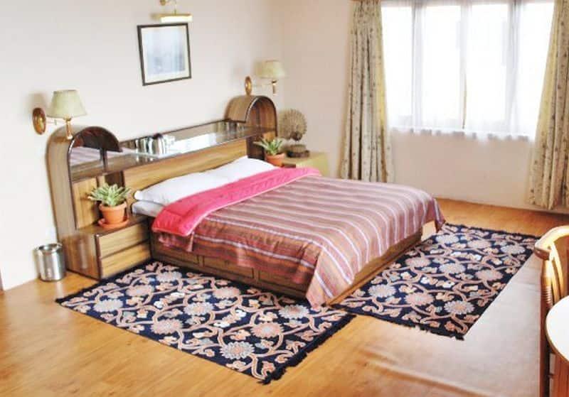 HOTEL WHITE ROSE FORT KOCHI 12/19
