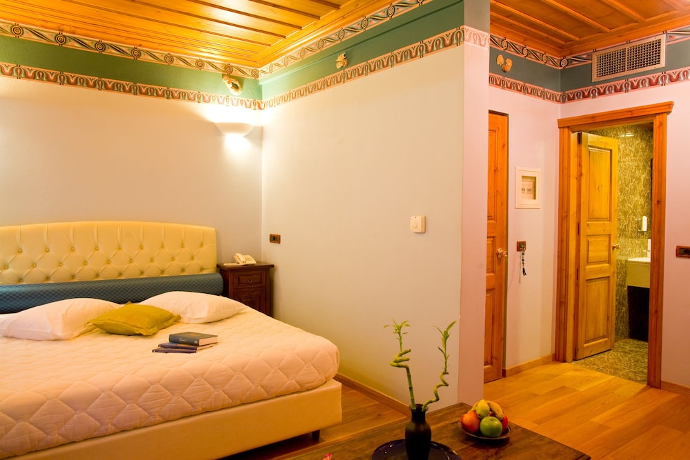 Kyveli Suites 13/50