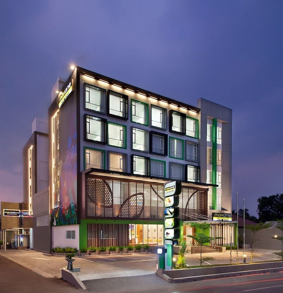 DK Belstar Hotel Belitung 6/36