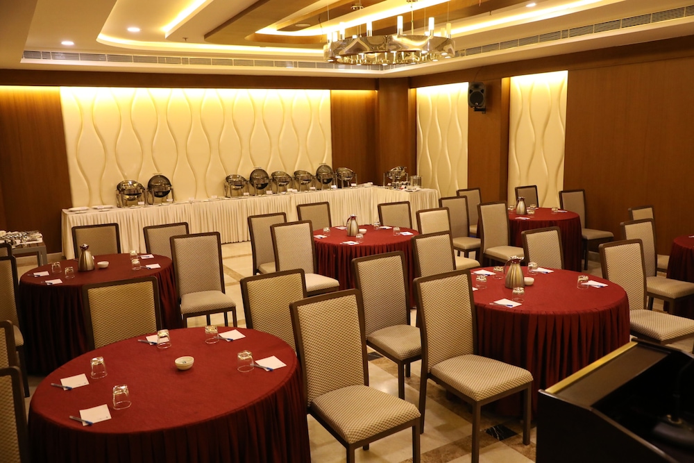 The Thangam Grand 21/24