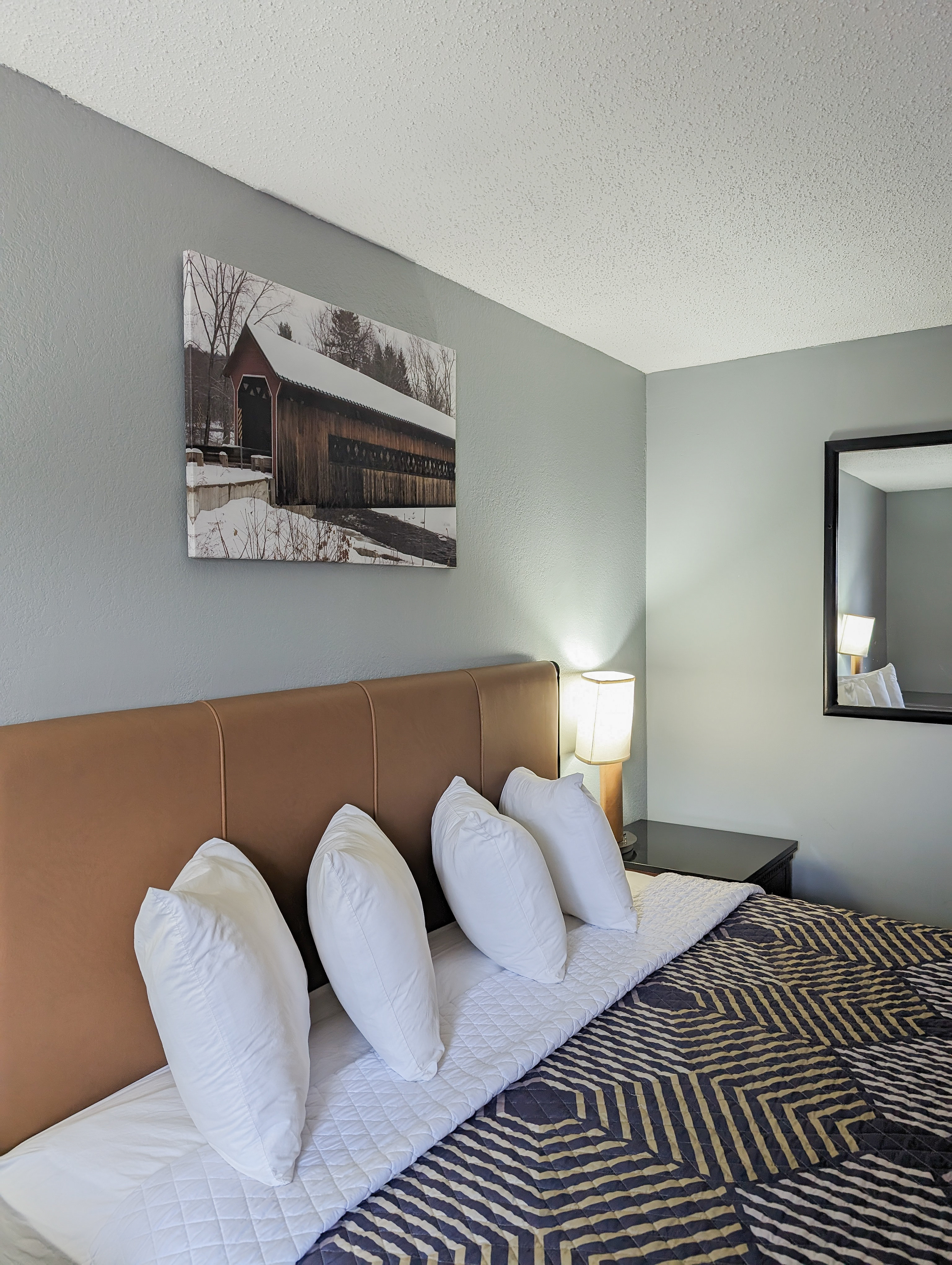 Super 8 By Wyndham Brattleboro 12/29