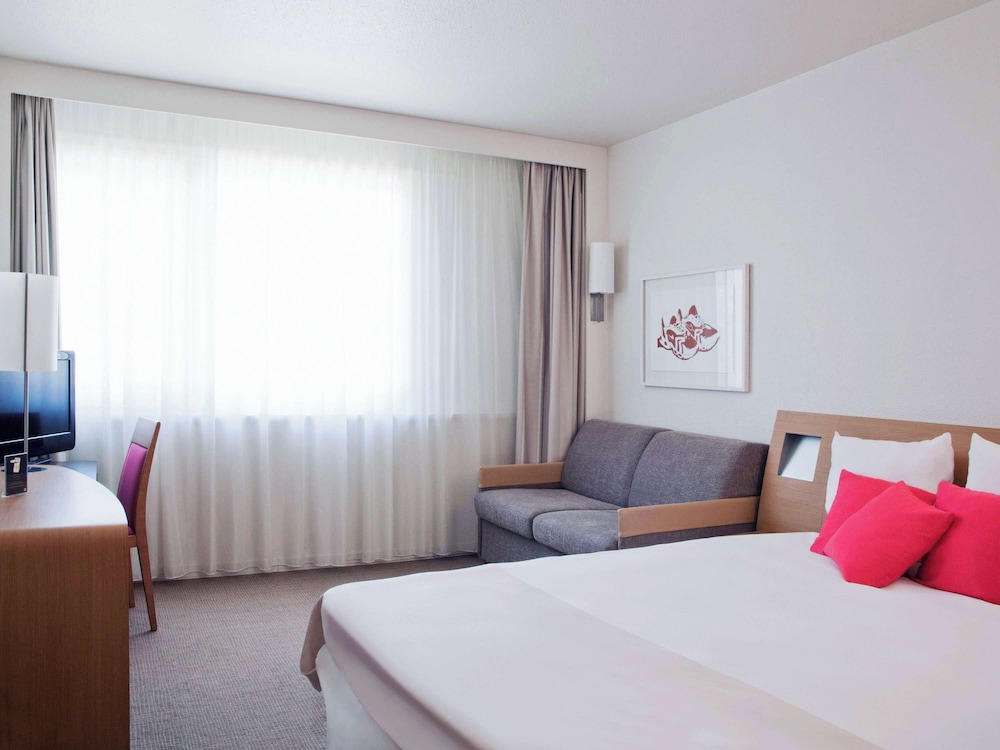 NOVOTEL AMBOISE 22/49