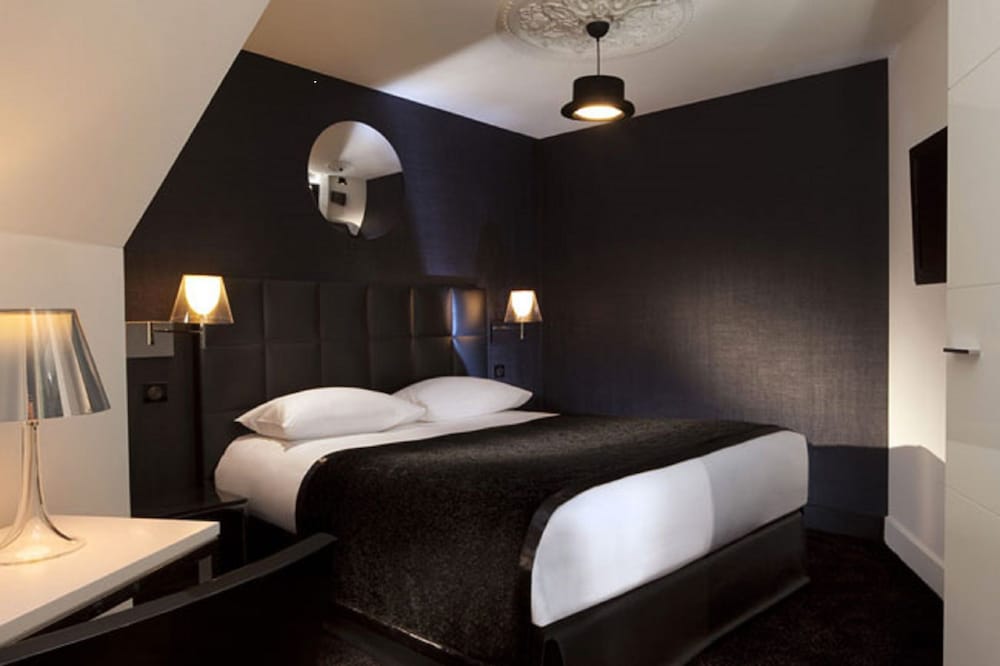 FIRST HOTEL PARIS TOUR EIFFEL 36/48
