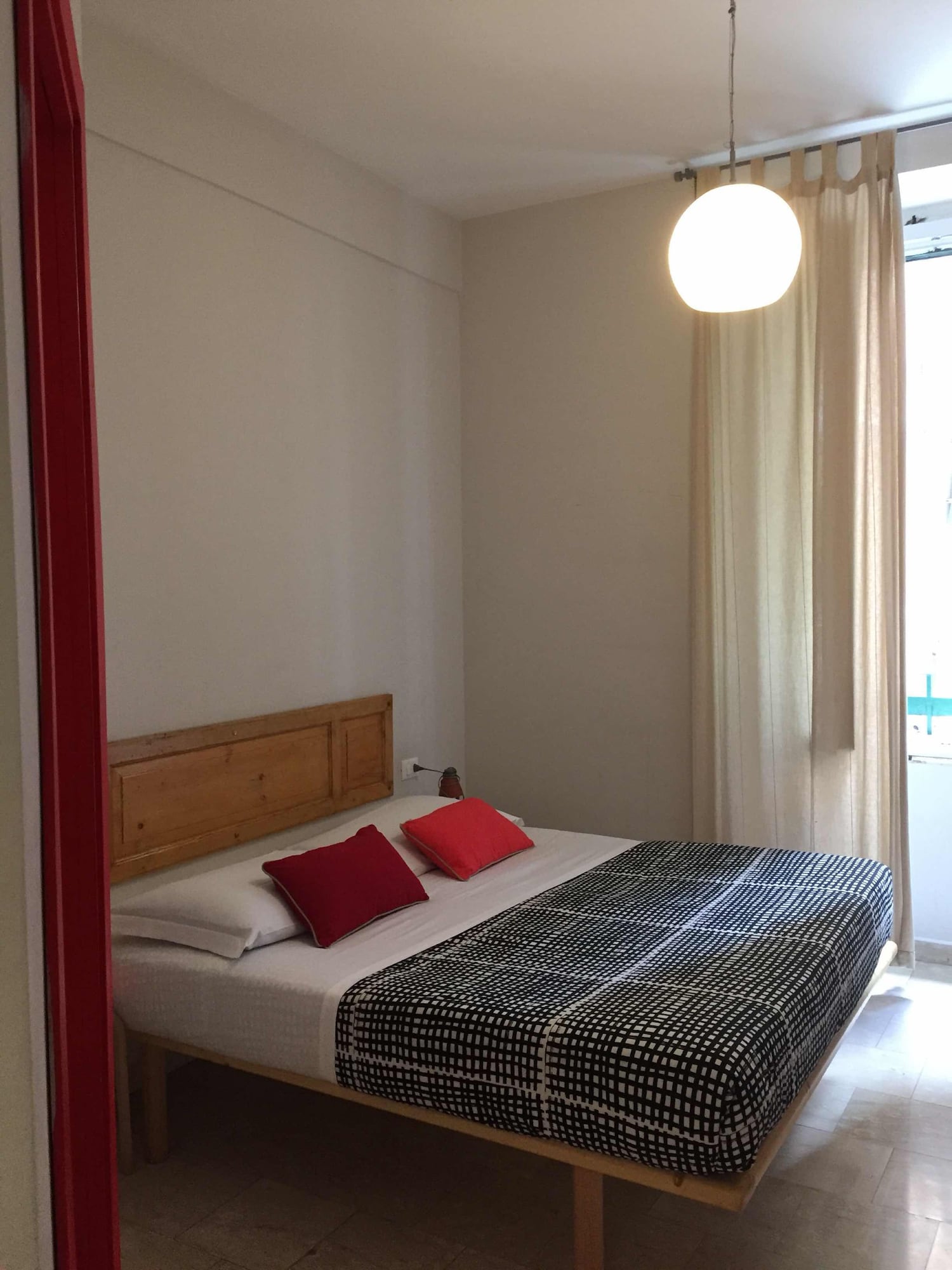 1 BEDROOM, BASIC, DOUBLE BED