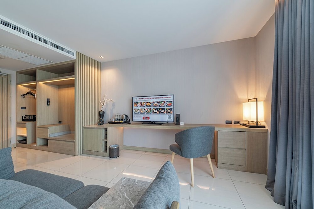 Mandarin Eastville Pattaya 60/72