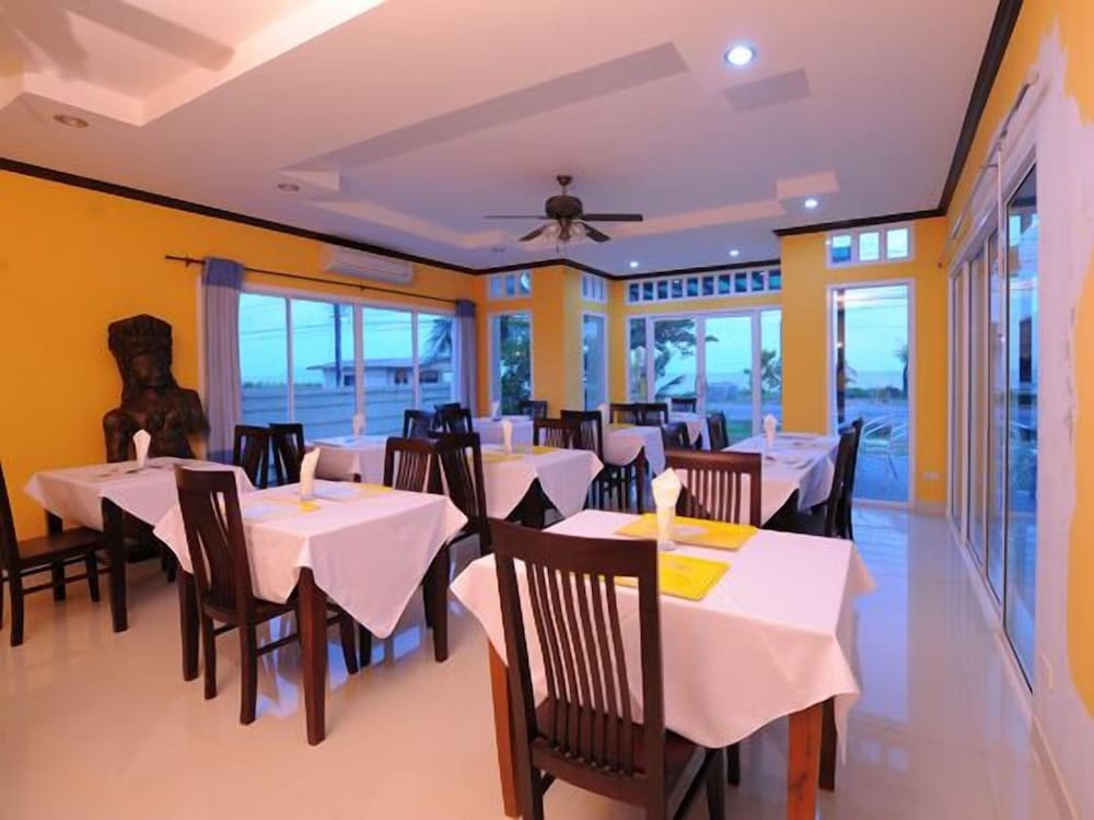 Baan Faa Talaychan Resort 51/65