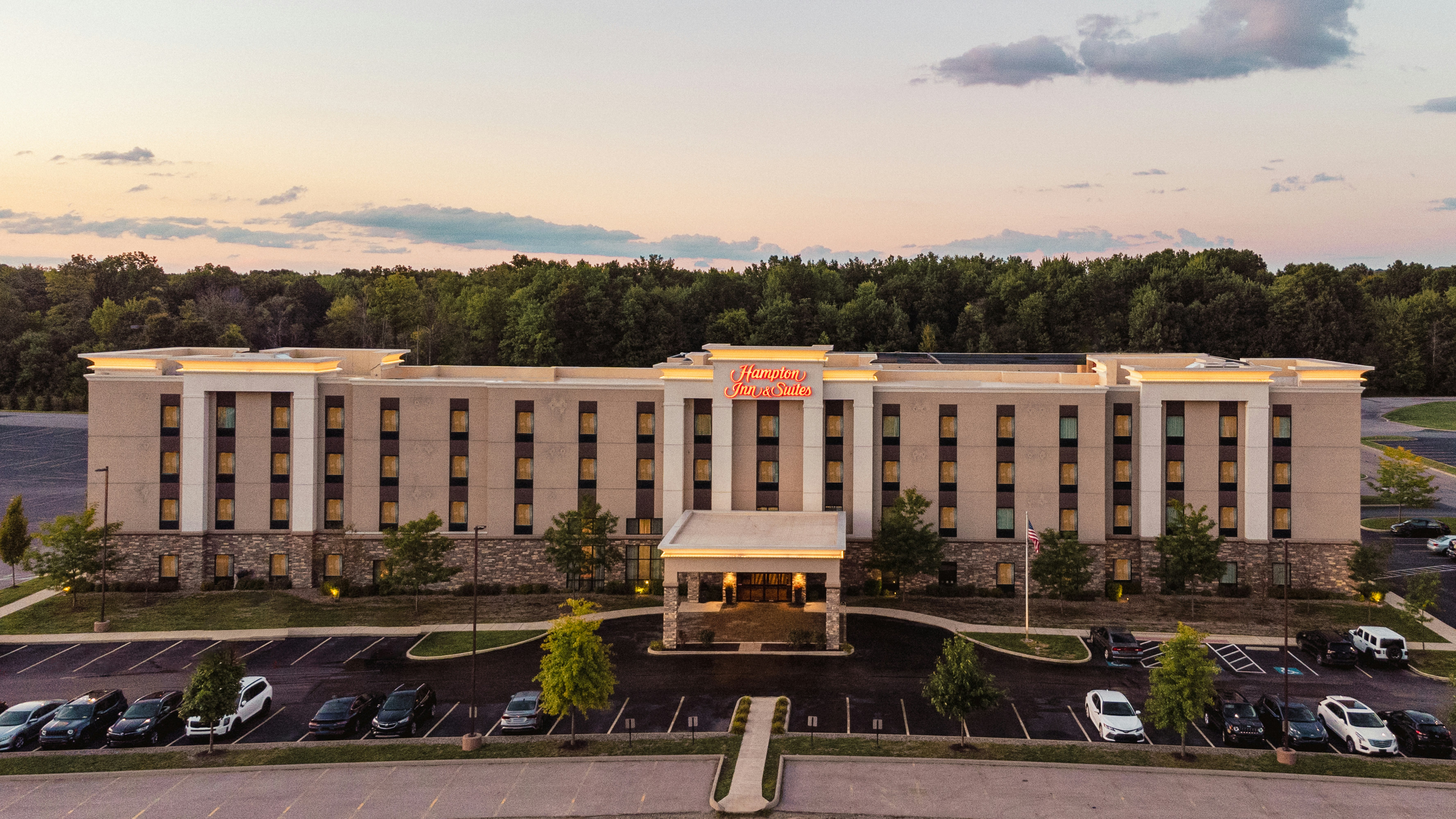 Hampton Inn and Suites Niles Warren OH 2/77