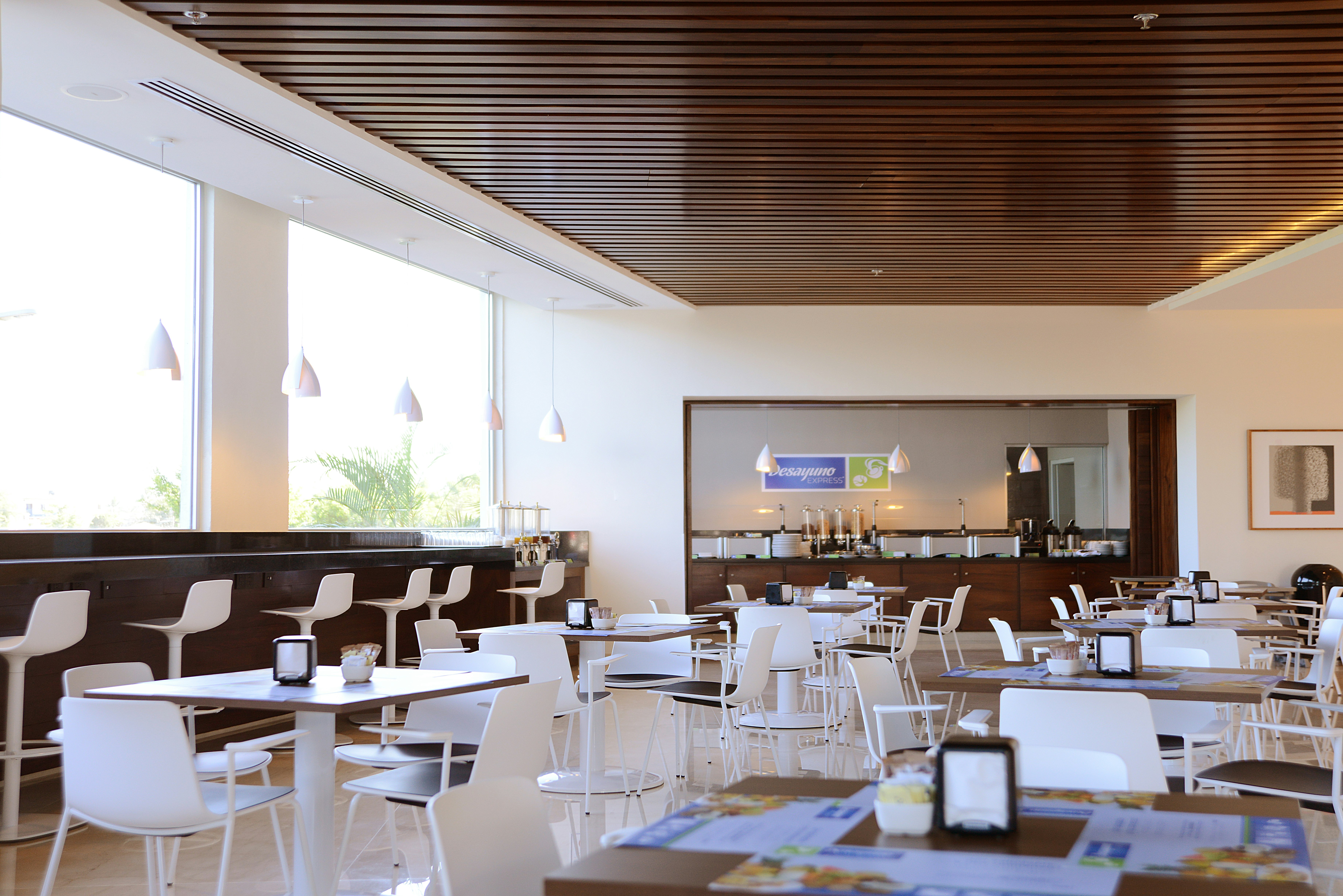 Holiday Inn Express Puerto Vallarta 36/50