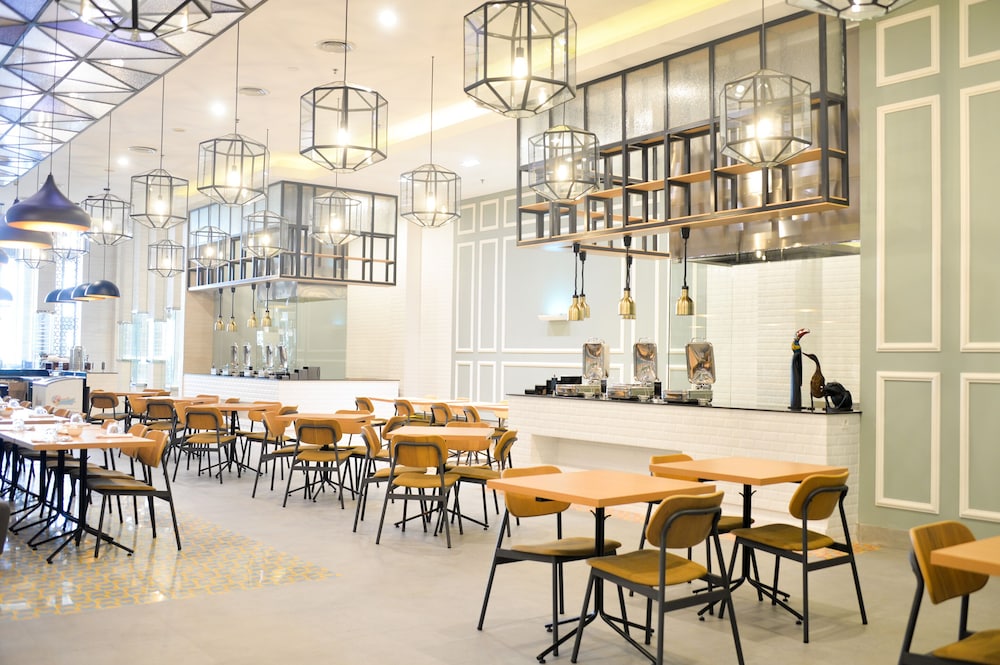Gumaya Tower Hotel Semarang 67/73