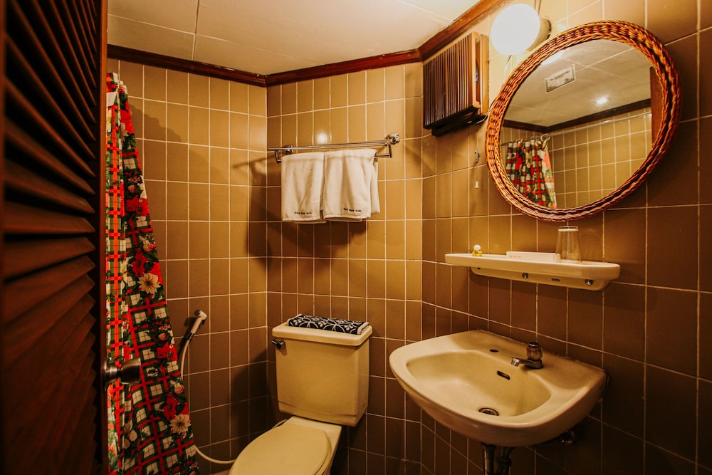 Hotel Bumi Asih 64/64