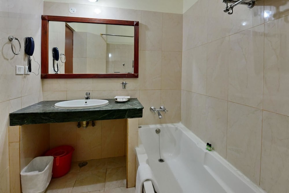 INDO HOKKE HOTEL 47/50