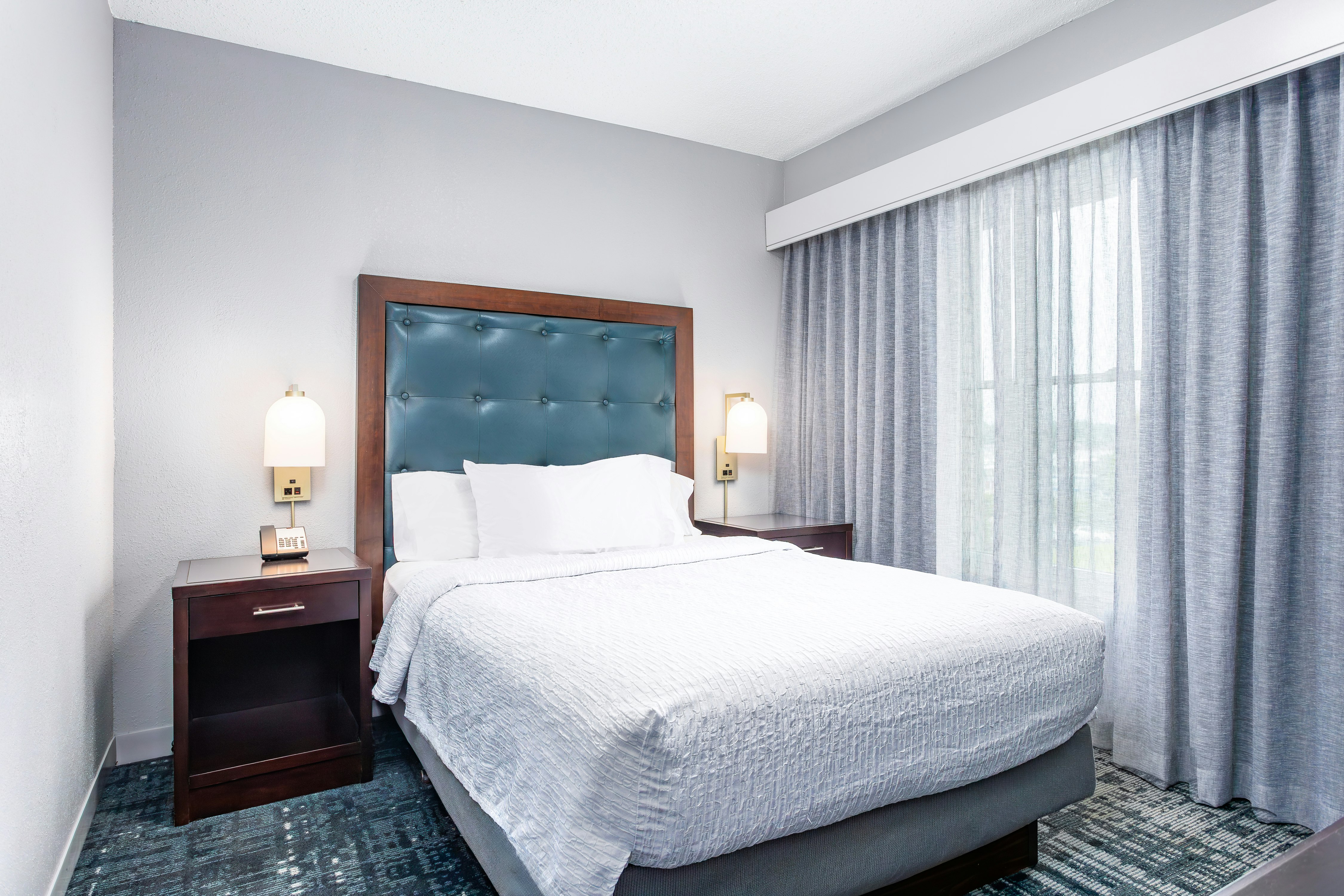 1 BEDROOM, SUITE, QUEEN BED